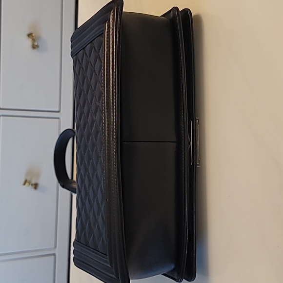 Chanel Boy Bag - Picture 11 of 16